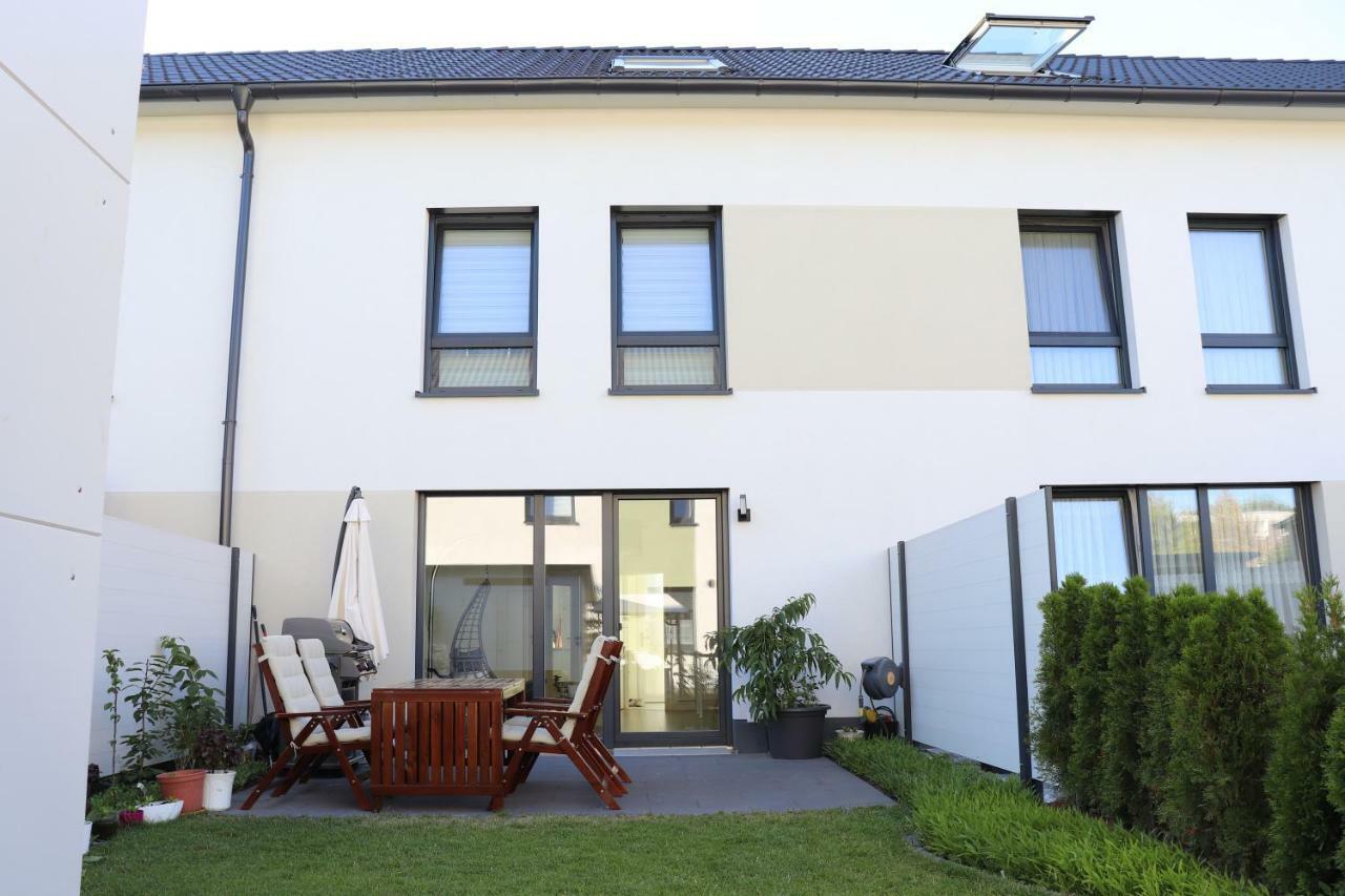 Privatzimmer An Der Messe Hanover Exterior photo